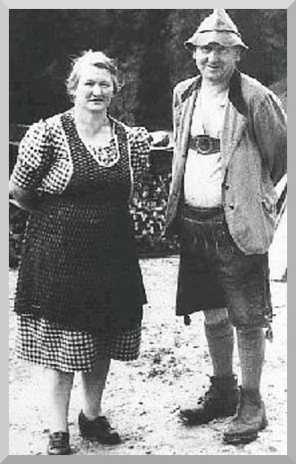 H&uuml;ttenwirtspaar Hartl und Cilly